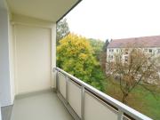 2 Raumwohnung mit Wanne und Balkon