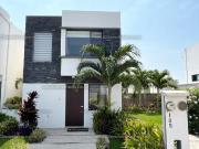 2 Recámaras y alberca en fraccionamiento seguro. Ideal...