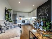 2 room apartment to let in Chichester Road, Kilburn Park...