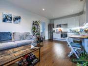 2 room apartment to let in Chichester Road, Kilburn Park...