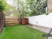 2 room apartment to let in Priory Park Road, London NW6 7UN
