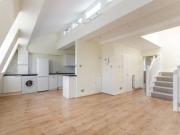 2 room apartment to let in Queens Gate London, Greater...