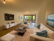 2 Room Apartment with Balcony in Essen Stadtwald –...