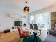 2 room apartment with terrace and garden in a green...