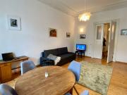 2 room classic flat Oderberger Straße front with sunny...