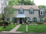 2 room luxury suite near airport & The Woodlands. All...