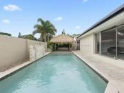 2 Skirmish Court, Mermaid Waters, QLD 4218
