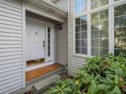 2 Stonegate Ct, Albany, NY 12205