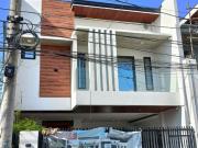 2 Storey 2Carport Townhouse for Sale in BF Resort...
