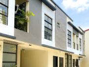 Townhouse for Sale Near Congressional Village, Q.C. – 2...