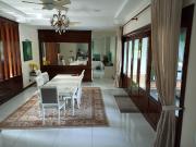 2 Storey Corner Lot Bungalow Exclusive With Private Pool...