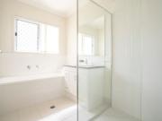 5 MINS TO SHOPS AND HOSPITAL 2 STOREY DUPLEX, 2 AIR...