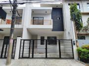 2 Storey Duplex Townhouse w/ Roofdeck For Sale in Vista...