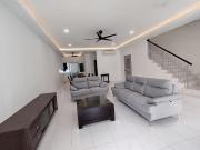 2 Storey Golf East HORIZON HILLS Renovated next to...