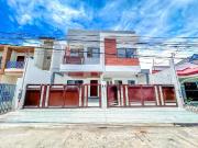 2 Storey Modern Duplex House in BF Resort Village Las...
