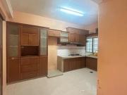 2 storey renovated 22x60 fully extended nearby Econsave...