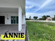 2 Storey Semi DCorner Unit4800sf2nd hand brand newBig Land