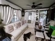 2 Storey, Townhouse with 6Br and parking FOR SALE in...