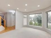 2 Story House with 4 Bedrooms and a Den/ office on main...
