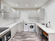 2 Thornville Mount, Leeds, LS6 1JX