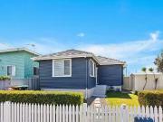 2 Ulster Avenue, Warilla, NSW 2528