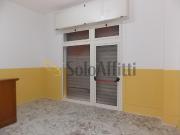 2 vetrine bilocale 50mq