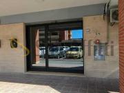 2 vetrine Largo Alfonso Favino 41 1226 monolocale 105mq