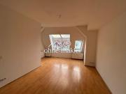 Provisonsfrei ! 2 Zi Dachgeschoss Wohnung in Bestlage... Provisonsfrei ! 2 Zi Dachgeschoss Wohnung in Bestlage...