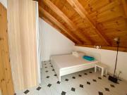 2 Zimmer, 48 m², 2. Stock