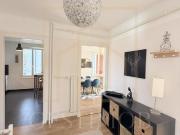 2 Zimmer, 68 m², 1. Stock