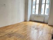 2 Zimmer Altbauwohnung in Toplage