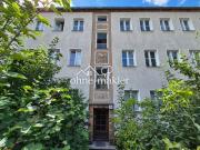 2 Zimmer Altbauwohnung mit Südbalkon & Holzdielenboden