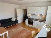 2 Zimmer Altbauwohnung Parkett voll möbliert ab März 26