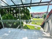 Teilmöblierte Dachgeschosswohnung mit Küche, 2 Zimmer...