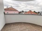 2 Zimmer Dachgeschoß Wohnung mit Balkon – in 1230 Wien!