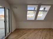 2 Zimmer Dachgeschosswohnung! Traum Terrasse/Loggia!...