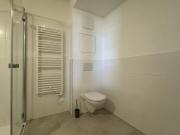 2 Zimmer Dachgeschosswohnung! Traum Terrasse/Loggia!...