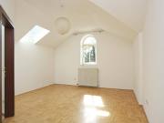 2 ZIMMER DACHGESCHOSSWOHNUNGMAXGLAN