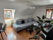 2 Zimmer DG Wohnung in ruhiger Lage ab 01.05. frei