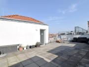 2 Zimmer DG Wohnung mit 50m² allg. DACHTERRASSE! Nähe...