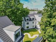 2 Zimmer im Dachgeschoss Hochwertige Einbauküche,...