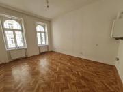 2 Zimmer, neu renoviert