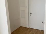 Helle 2 Zimmer Neubauwohnung mit Balkon, Küche & Keller...