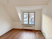 2 Zimmer Whg. mit Balkon und Einbauküche in ruhiger Wohnlage