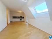 2 Zimmer Wohntraum mit Balkon!