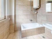 2 Zimmer Wohnung im 6. OG mit saniertem Bad und Balkon...