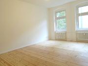 2 Zimmer Wohnung im Hinterhaus 2 Zimmer Wohnung im Hinterhaus