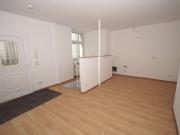 2 Zimmer Wohnung im Hinterhaus mit viel zusätzlichem...