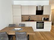 2 Zimmer Wohnung in U Bahnnähe voll möbliert