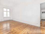 2 Zimmer Wohnung mit Balkon in Westend